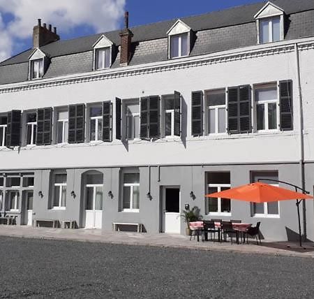 Les Suites Fenelon Le Cateau-Cambresis ภายนอก รูปภาพ