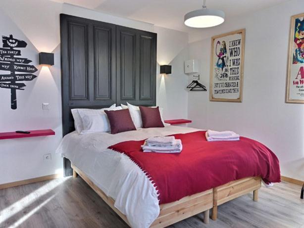 Les Suites Fenelon Le Cateau-Cambresis ภายนอก รูปภาพ